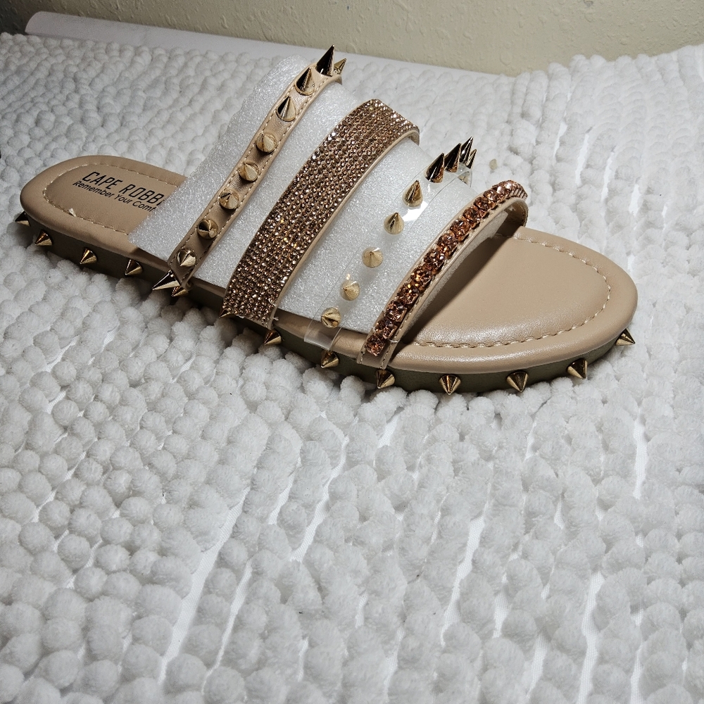 NEW Cape Robbin Size 8 Spike Studded Open Toe Sandal